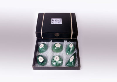 Boxed Set Green Dip Shell Image